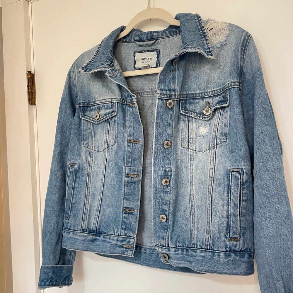 Cropped Jean Jacket - Picture 6 of 8